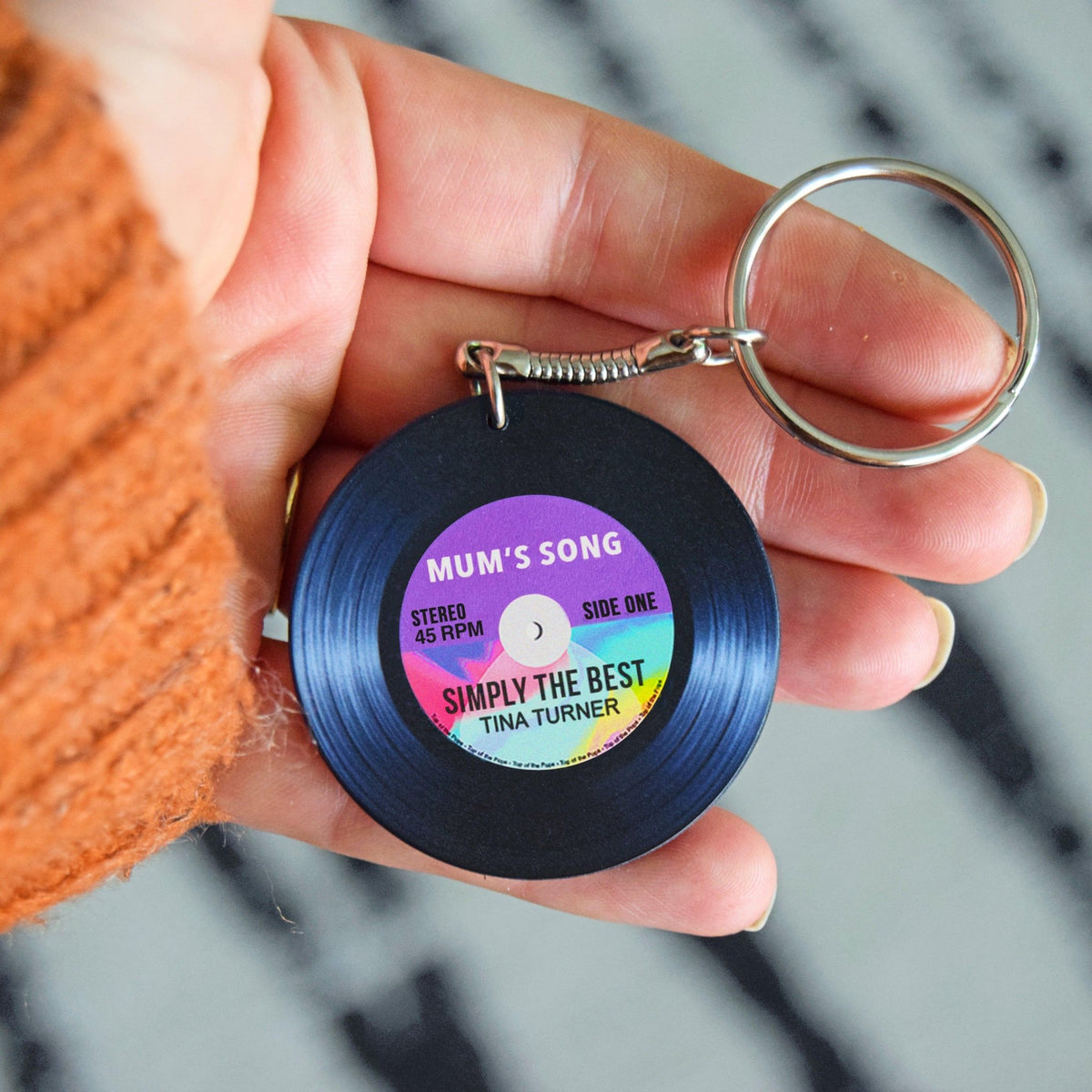 'Mum's Song' Personalised Vinyl Keyring for Mum - Of Life & Lemons®